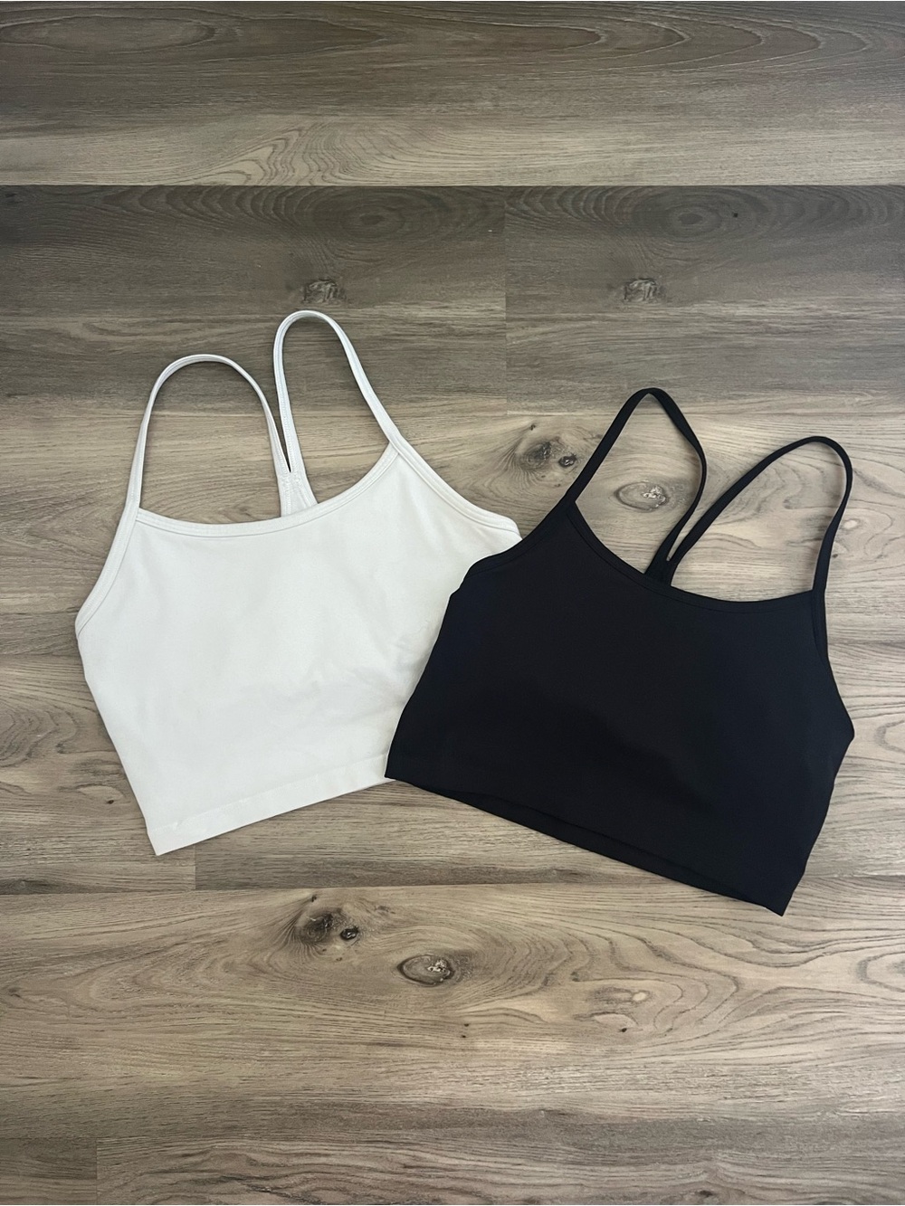 Bundle of aerie offline cropped tanks